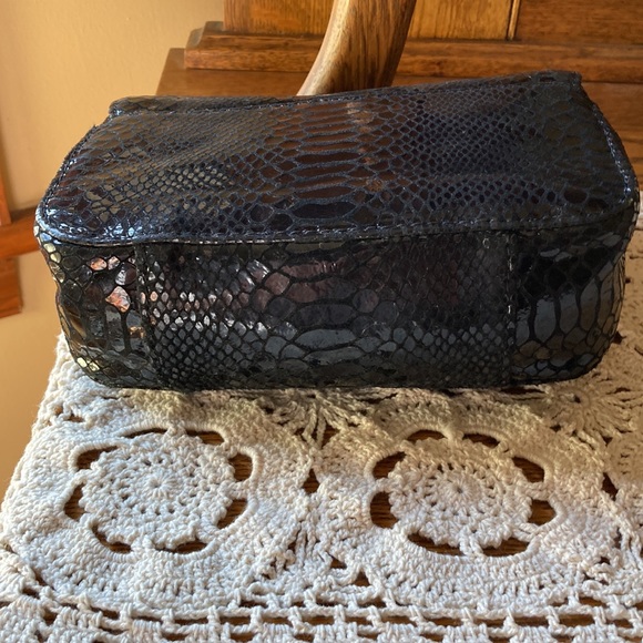 Michael Kors woman’s black embossed over the shoulder purse NWOT. Gold hardware. - Picture 5 of 7